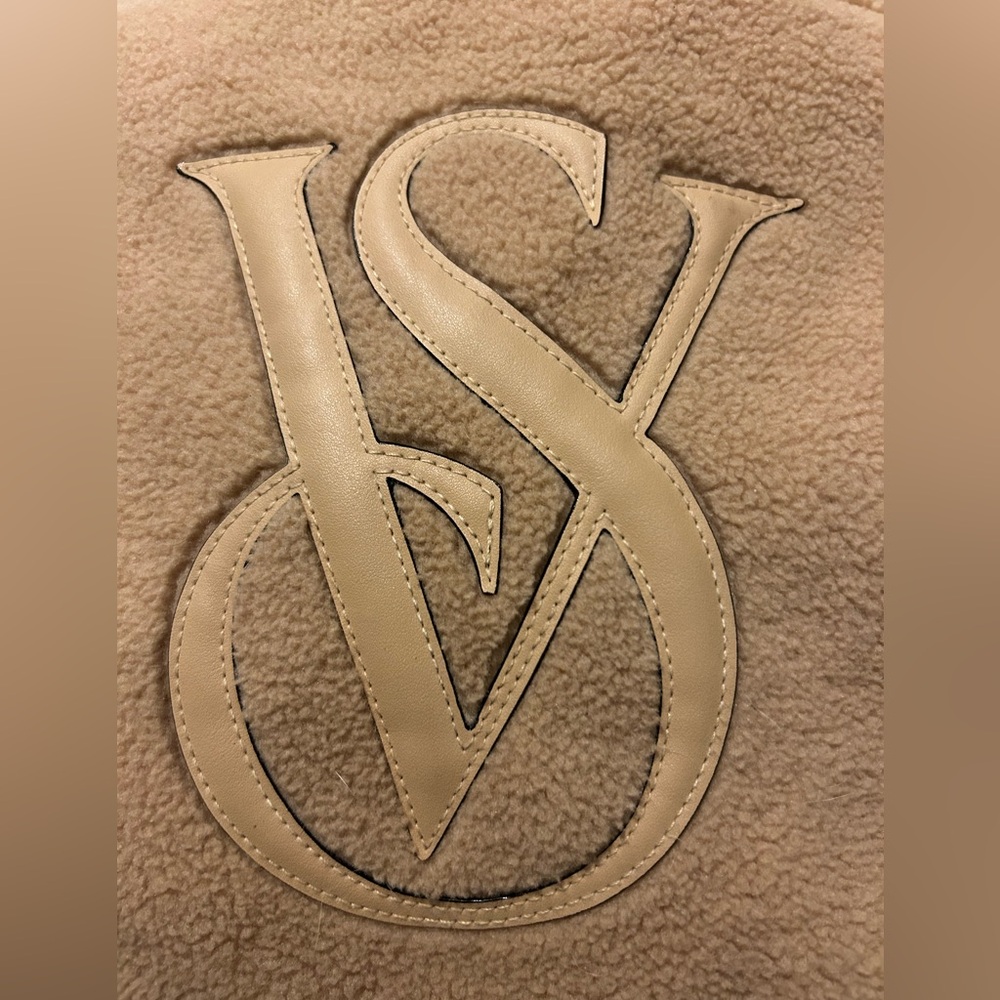 Victoria Secret Sherpa Tan Tote Bag - Picture 2 of 3